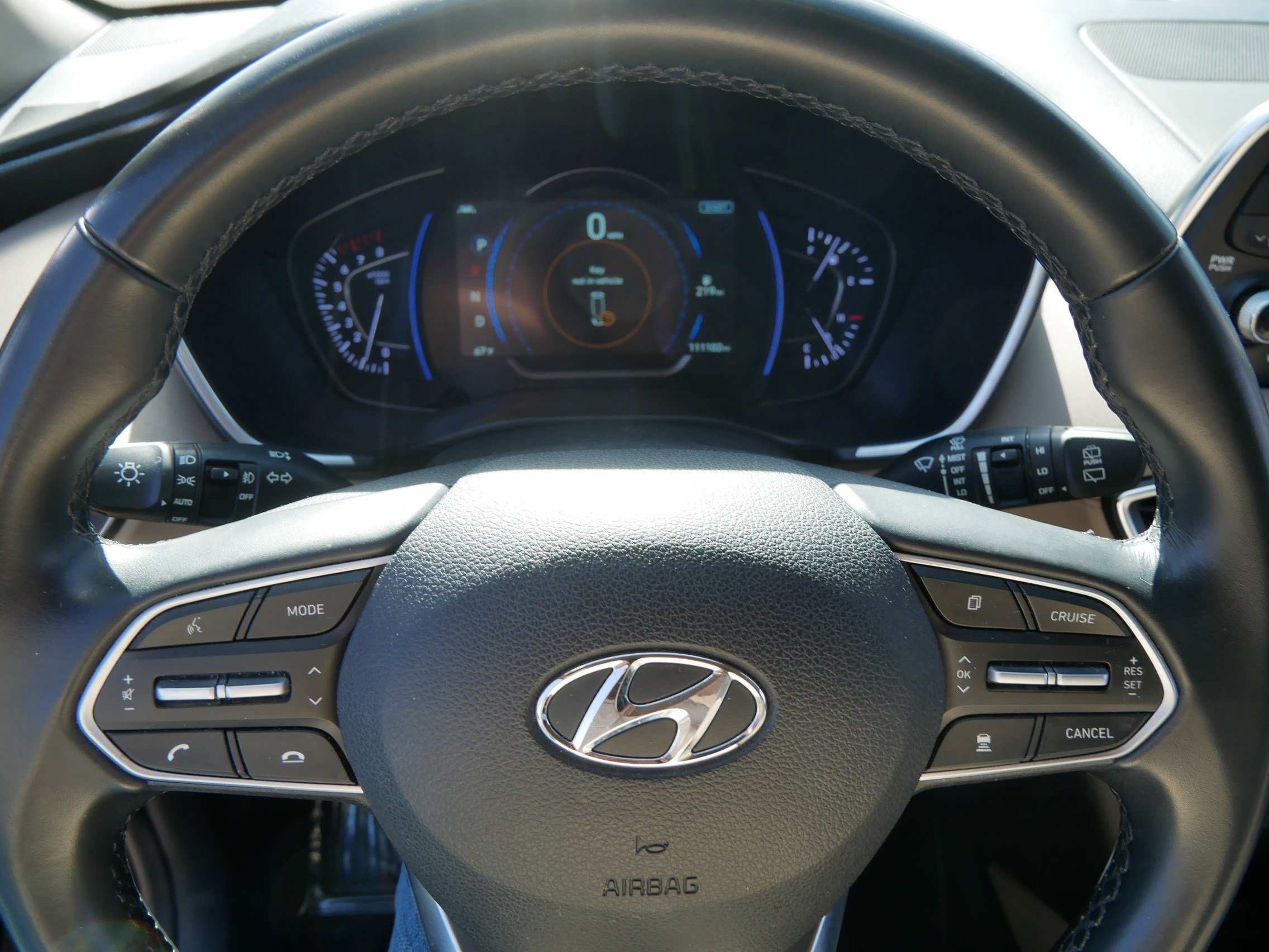 Used 2020 Hyundai Santa Fe SEL w/ Convenience Package image 25