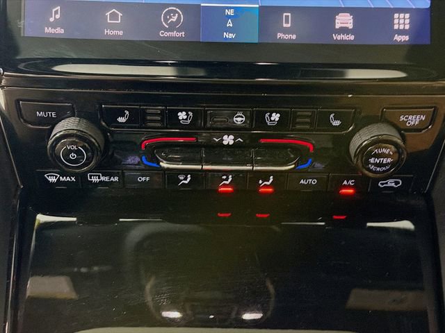 Used 2021 Jeep Grand Cherokee L Summit w/ Advanced Protech Group IV AWD/4WD image 19