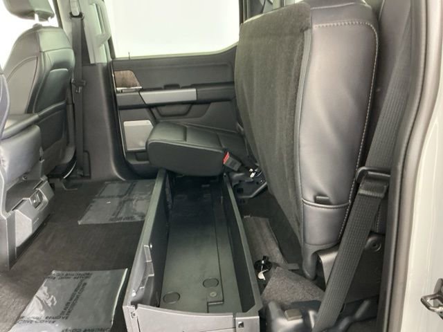 Certified 2025 Ford F350 Lariat w/ Black Appearance Package image 31