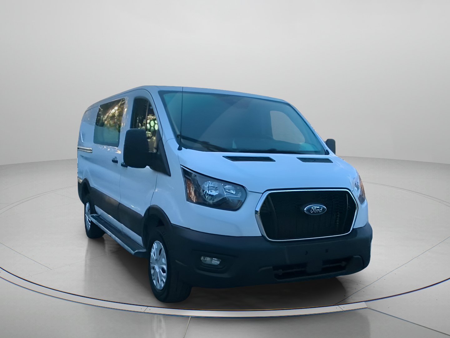 Certified 2025 Ford Transit 250 Low Roof w/ Exterior Upgrade Package RWD image 4