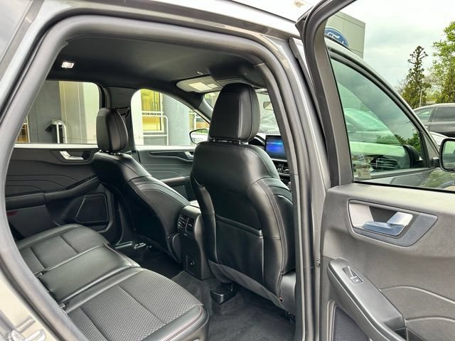 Certified 2024 Ford Escape ST-Line w/ Tech Pack #1 AWD/4WD image 44