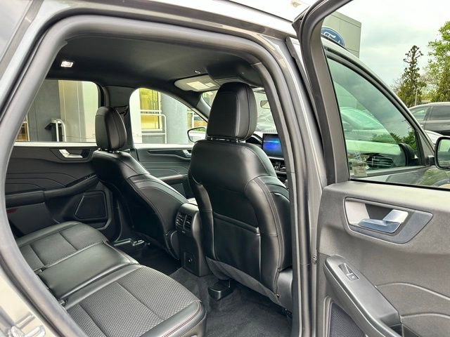 Certified 2024 Ford Escape ST-Line w/ Tech Pack #1 AWD/4WD image 44