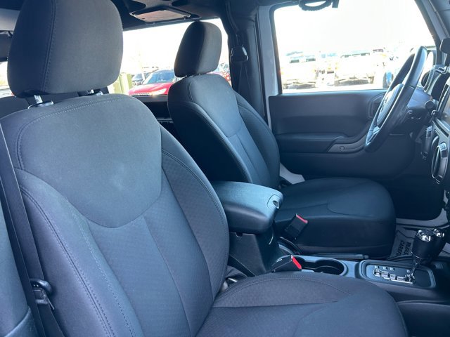 Used 2018 Jeep Wrangler Sport image 28