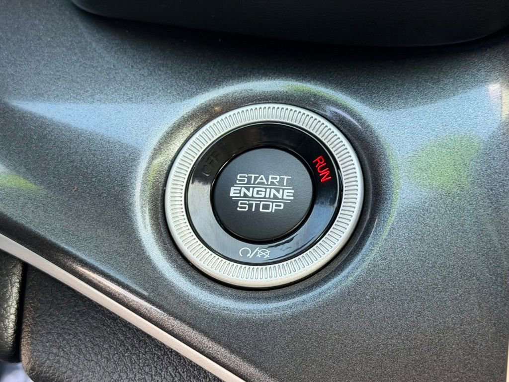 Used 2021 Jeep Grand Cherokee L Laredo w/ Luxury Tech Group I image 25