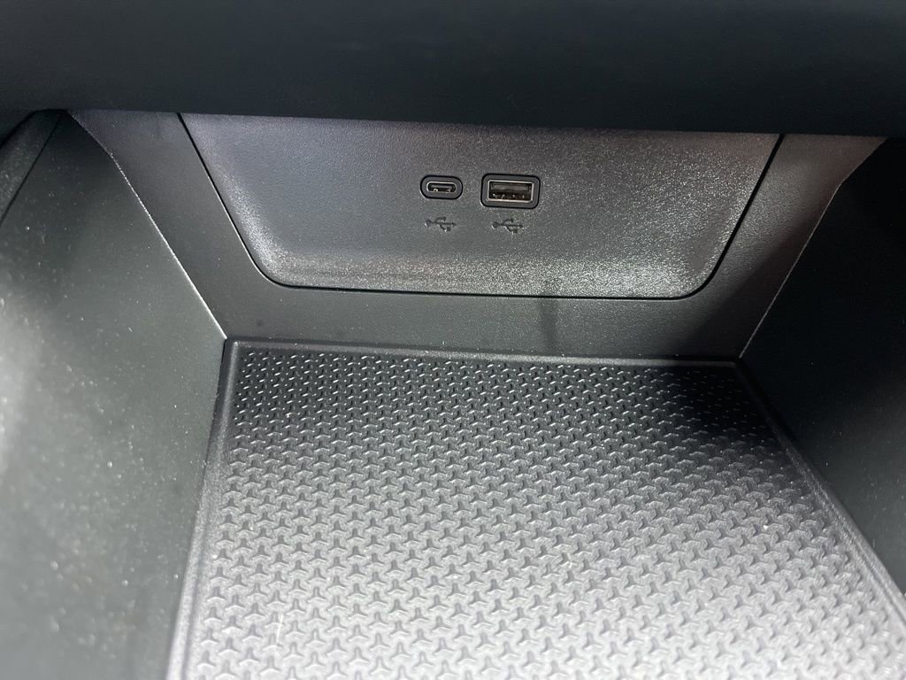 Used 2025 Chevrolet Equinox LT AWD/4WD image 33