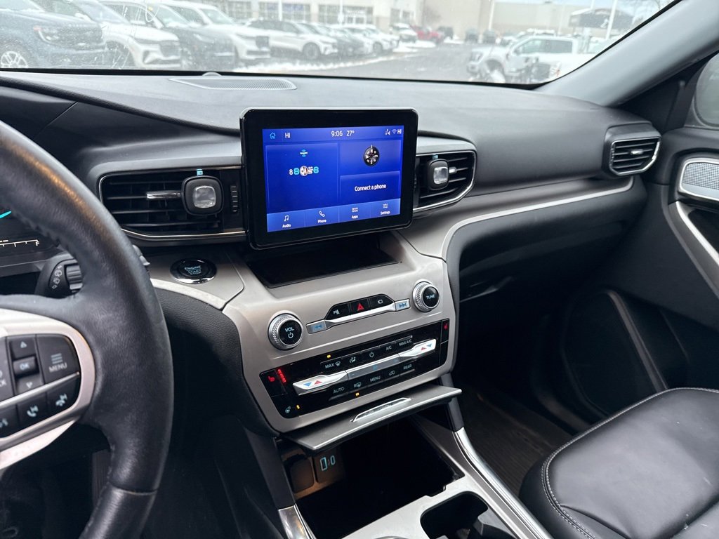 Certified 2023 Ford Explorer XLT w/ Equipment Group 202A image 9