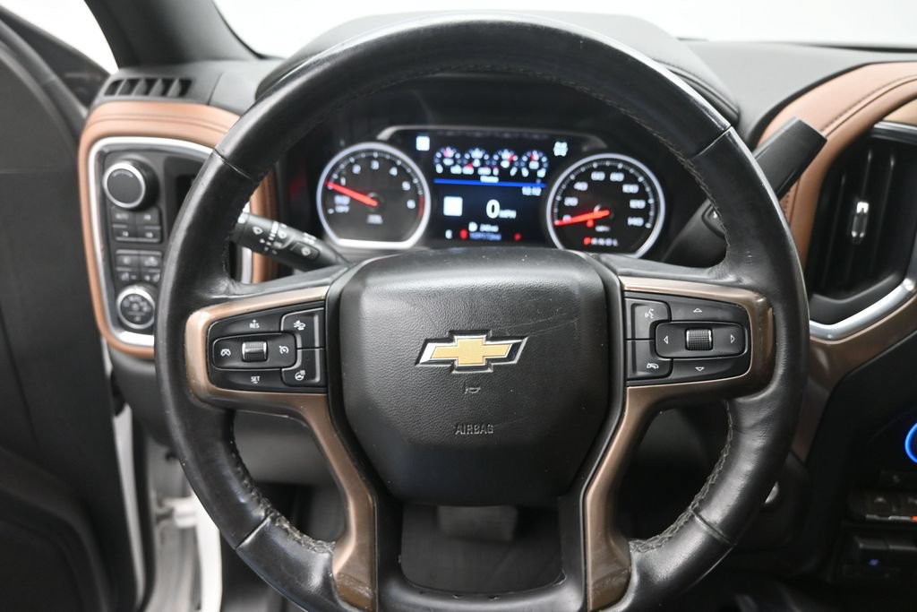 Used 2019 Chevrolet Silverado 1500 High Country w/ Technology Package AWD/4WD image 6
