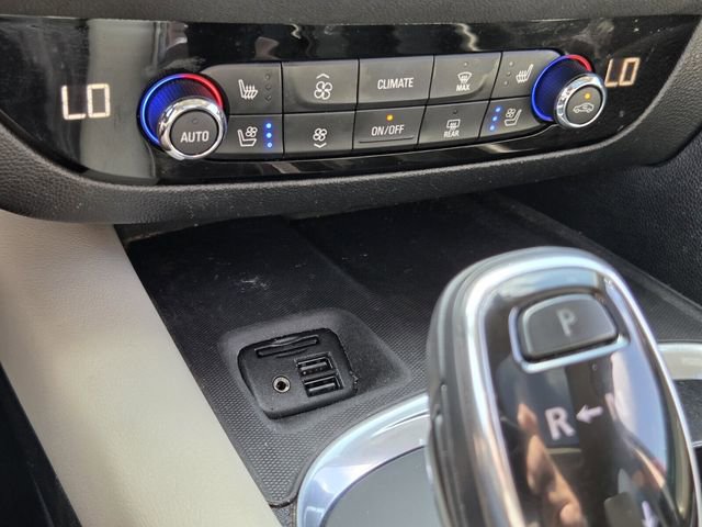 Used 2020 Buick Enclave Premium w/ Sun and Sites Package FWD image 23