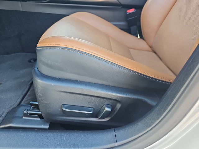 Used 2024 Lexus IS 300 w/ Comfort Package RWD image 17
