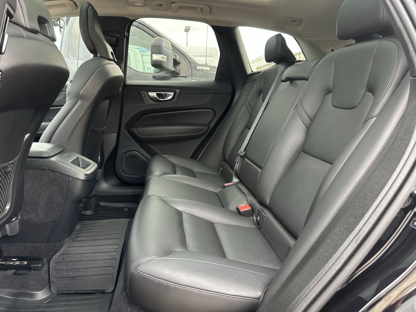 Used 2024 Volvo XC60 B5 Core w/ Climate Package AWD/4WD image 38