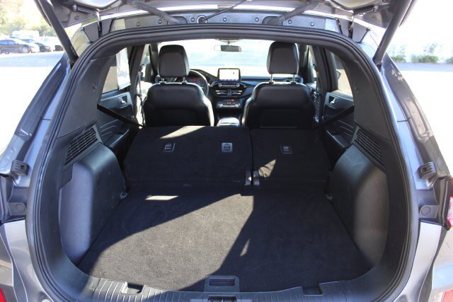 Certified 2025 Ford Escape ST-Line Select AWD/4WD image 18