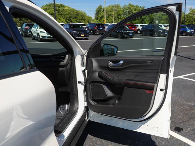 Certified 2024 Ford Escape ST-Line w/ Tech Pack #1 AWD/4WD image 28