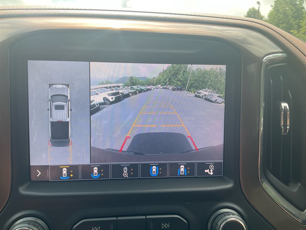 Used 2019 Chevrolet Silverado 1500 High Country w/ Technology Package AWD/4WD image 25