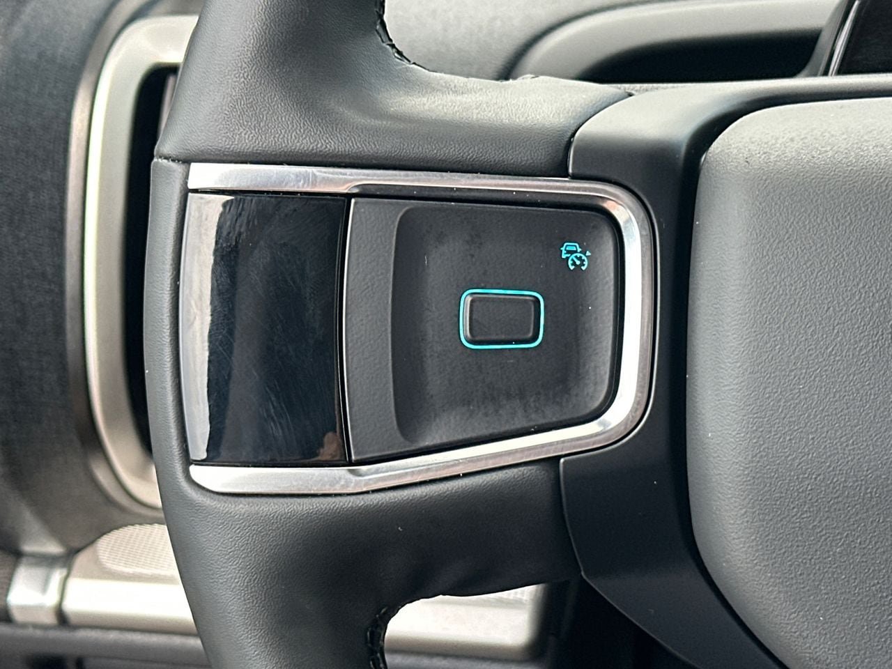 Certified 2025 Ford Expedition Active RWD image 27