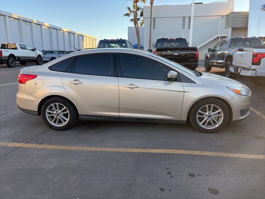 Certified 2018 Ford Focus SE image 2