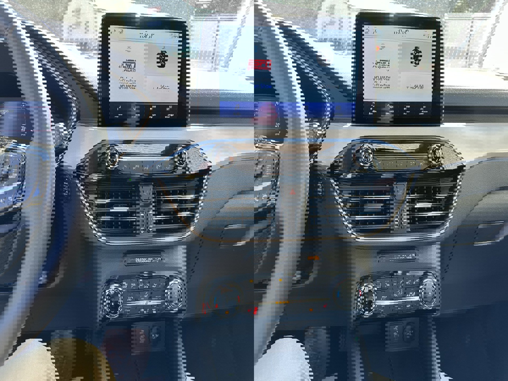 Certified 2022 Ford Escape SEL image 11