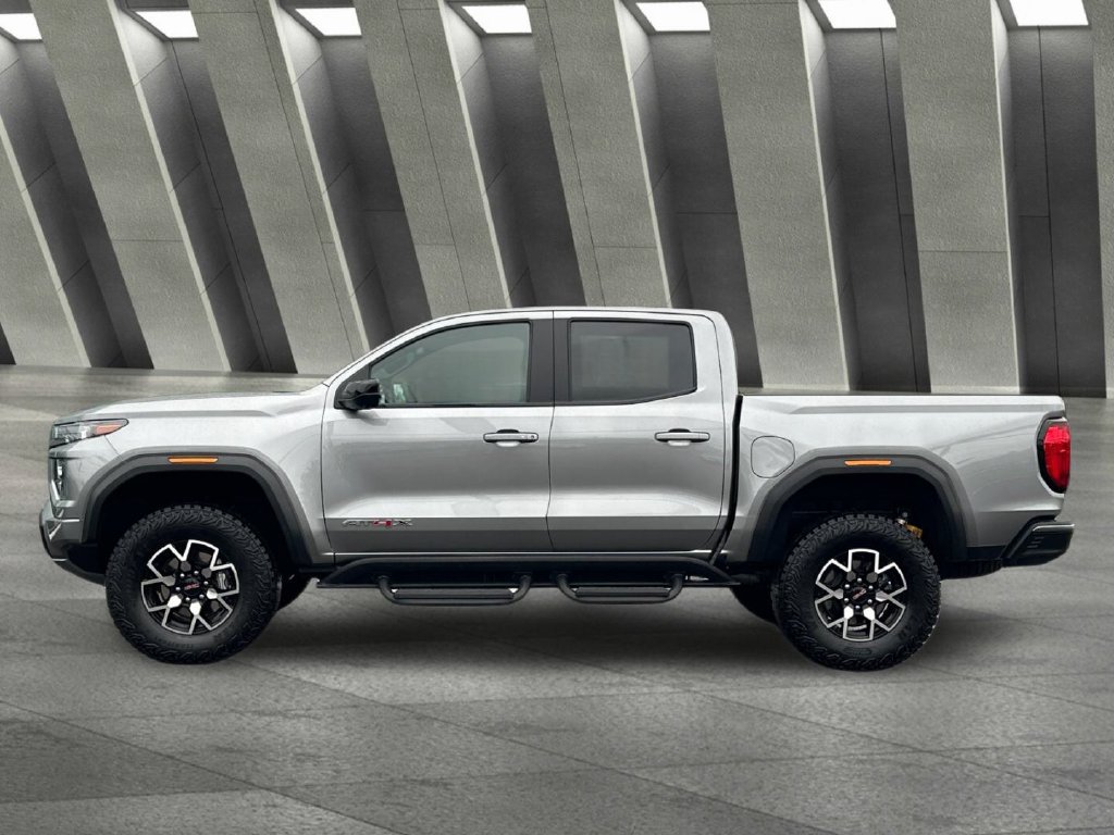 Used 2024 GMC Canyon AT4X AWD/4WD image 6