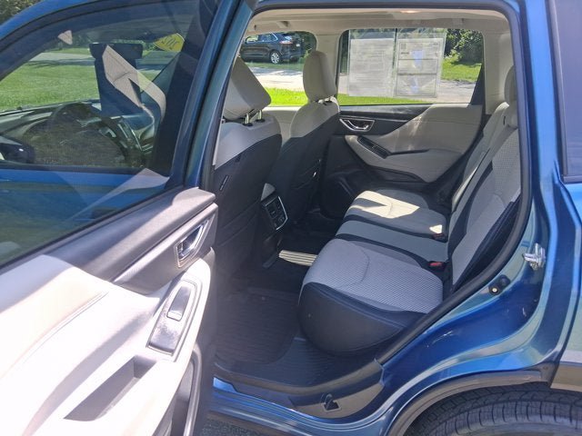 Used 2020 Subaru Forester Premium AWD/4WD image 9