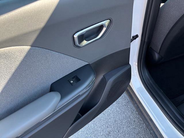 Used 2025 Kia K4 EX image 22