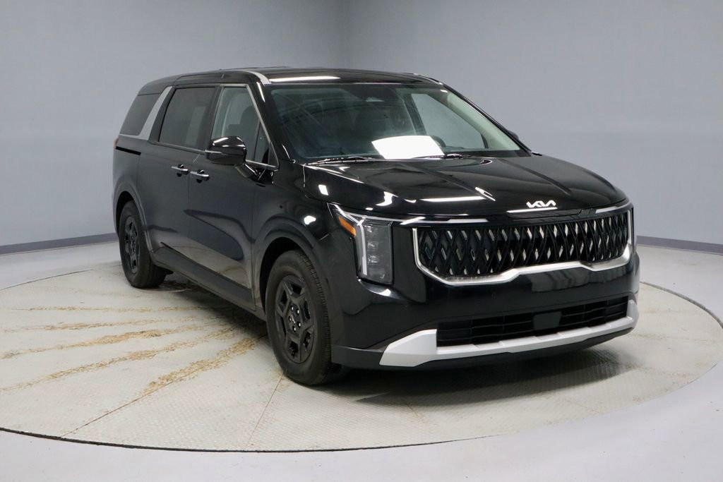 Used 2025 Kia Carnival image 6