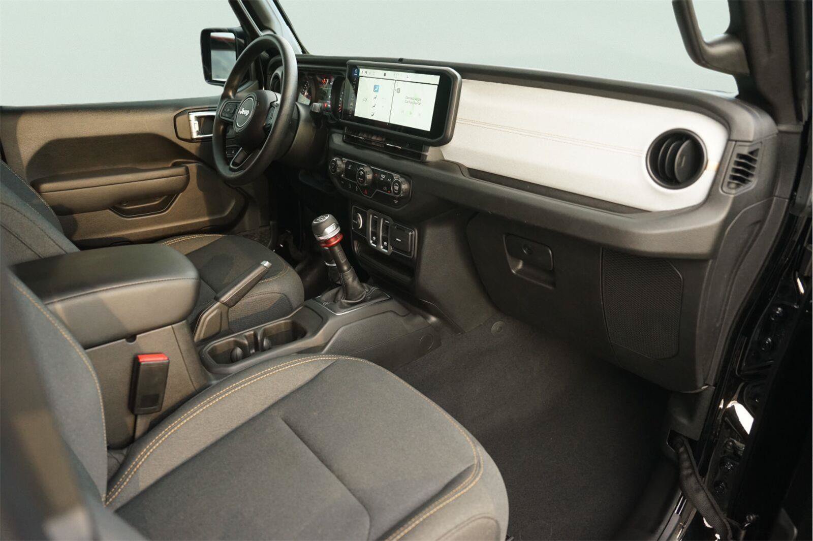 Used 2025 Jeep Wrangler Sport AWD/4WD image 13