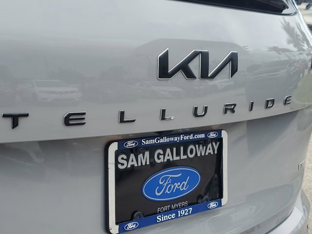 Used 2023 Kia Telluride EX X-Line image 10