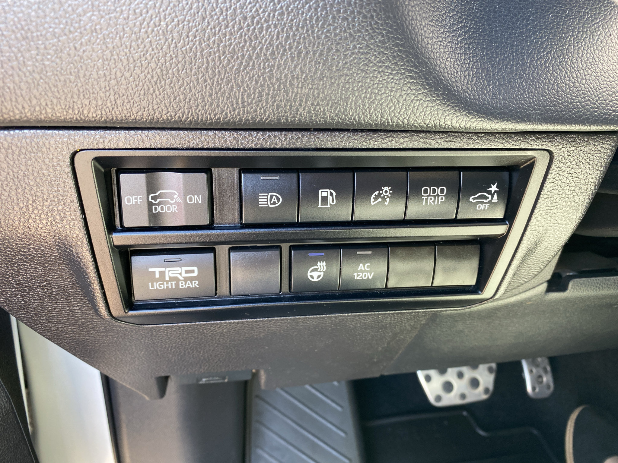 Used 2024 Toyota Sequoia TRD Pro AWD/4WD image 11