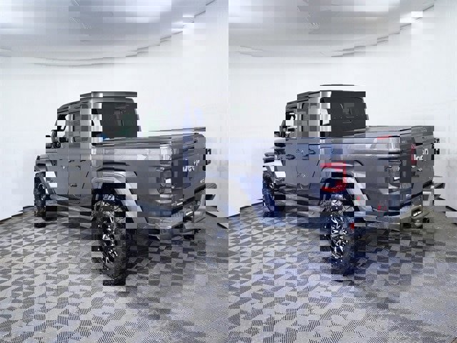 Used 2021 Jeep Gladiator Overland w/ Popular Equipment Package image 2