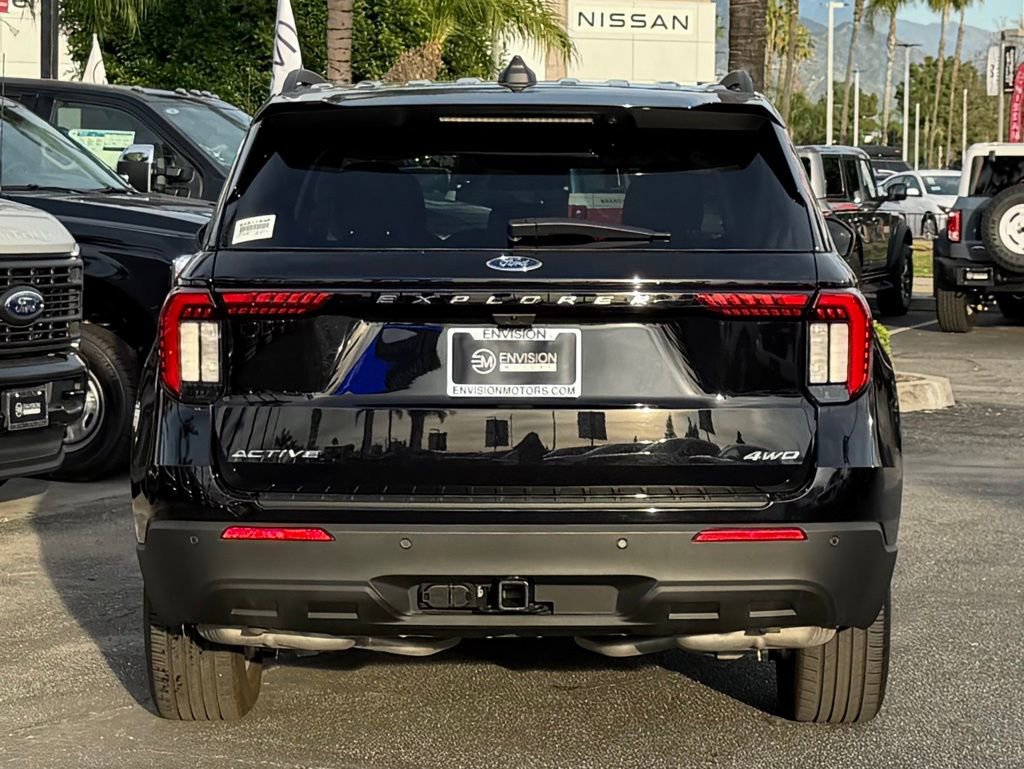 Certified 2025 Ford Explorer Active image 7