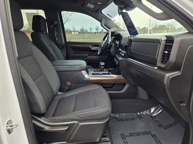 Used 2023 Chevrolet Silverado 1500 RST AWD/4WD image 7