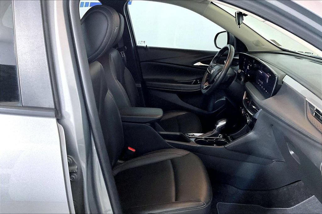 Used 2024 Buick Encore GX Sport Touring AWD/4WD image 6