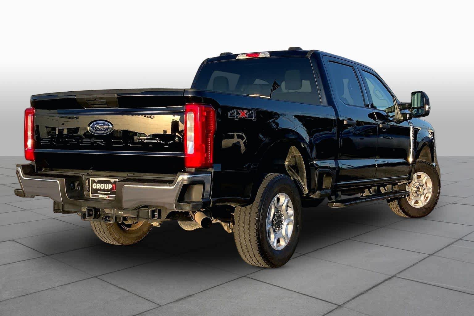 Certified 2025 Ford F250 XLT AWD/4WD image 13