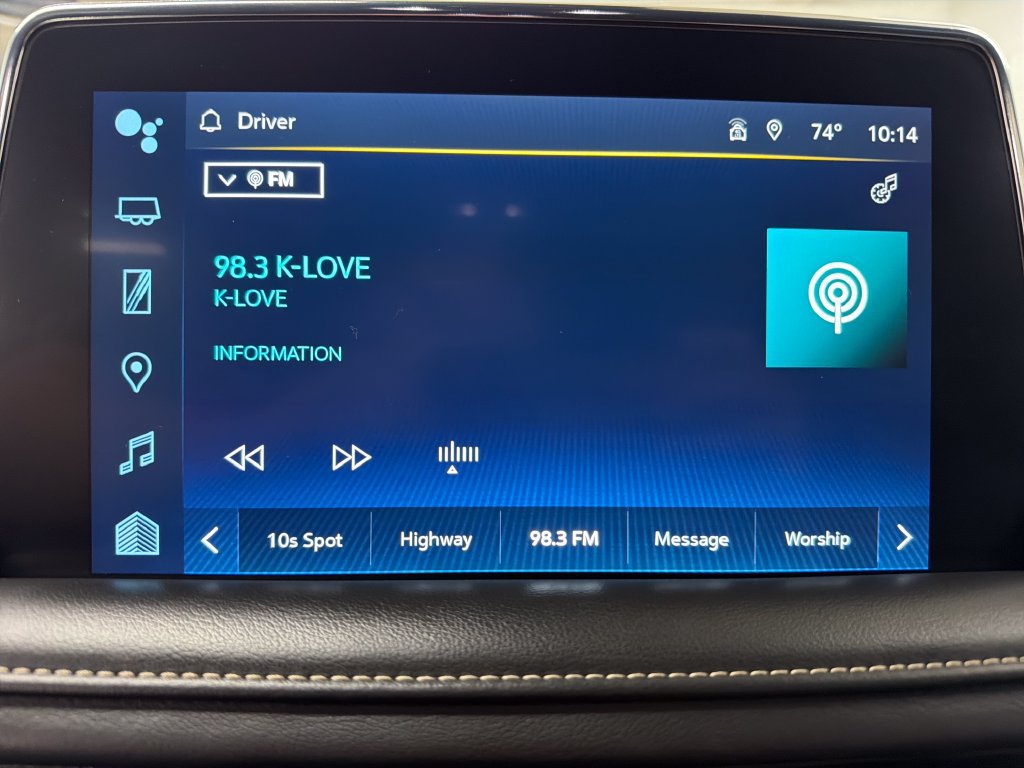 Used 2024 Chevrolet Suburban Premier RWD image 25