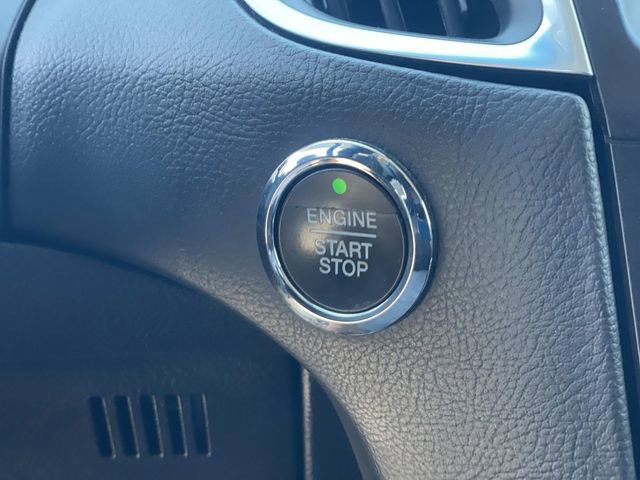 Certified 2017 Ford Edge Titanium w/ Technology Package image 18