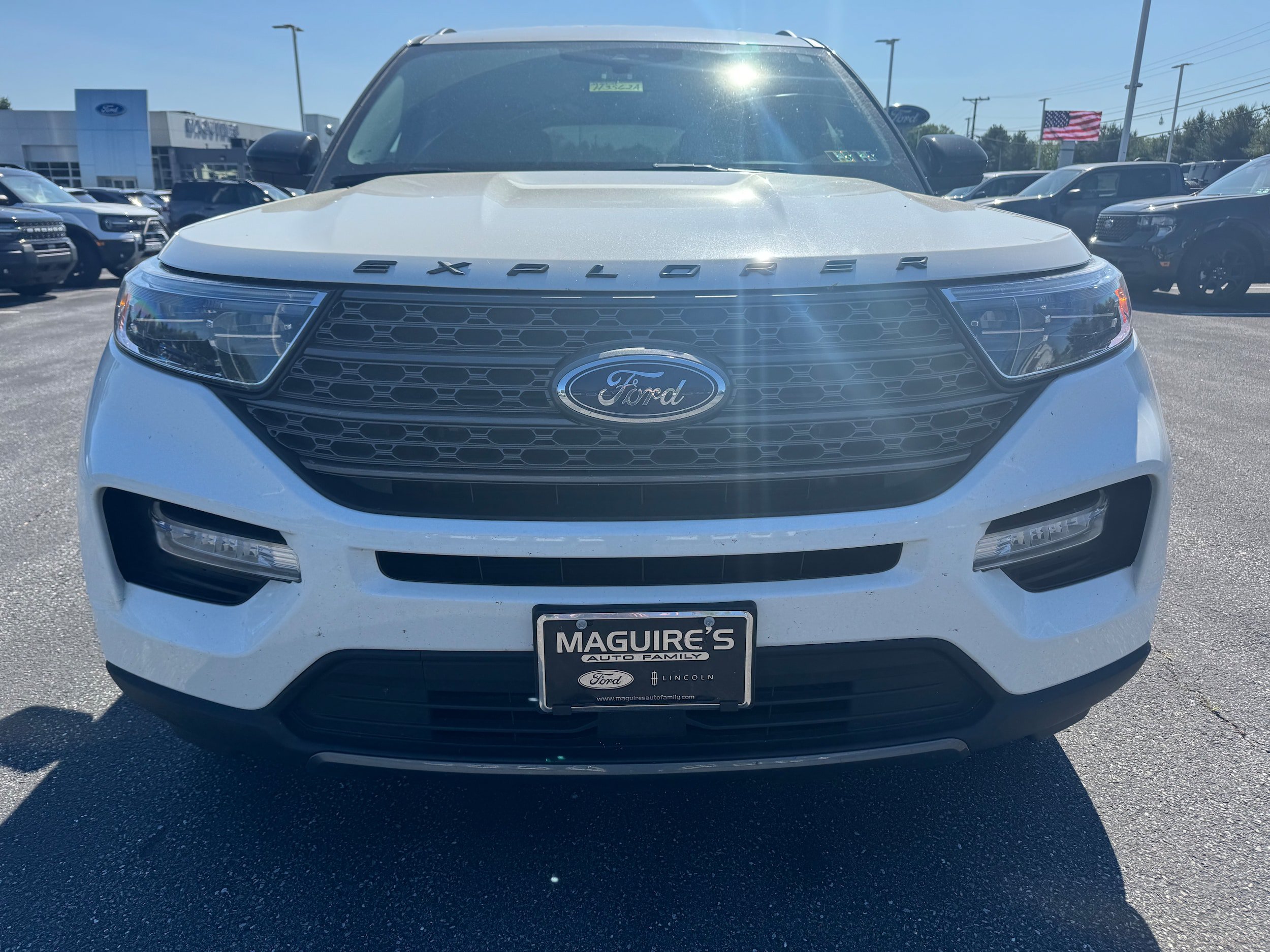 Certified 2023 Ford Explorer XLT w/ Equipment Group 202A AWD/4WD image 8