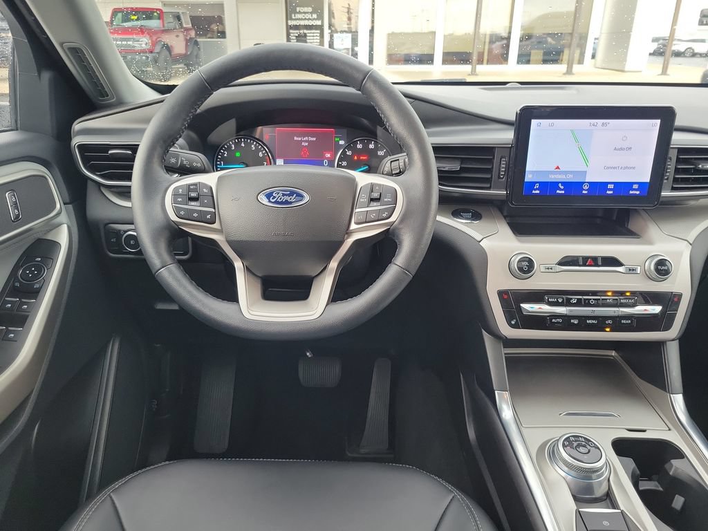 Certified 2023 Ford Explorer XLT w/ Equipment Group 202A AWD/4WD image 12