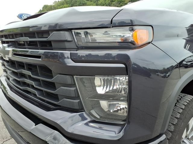Used 2024 Chevrolet Silverado 2500 Custom w/ Custom Value Package AWD/4WD image 3