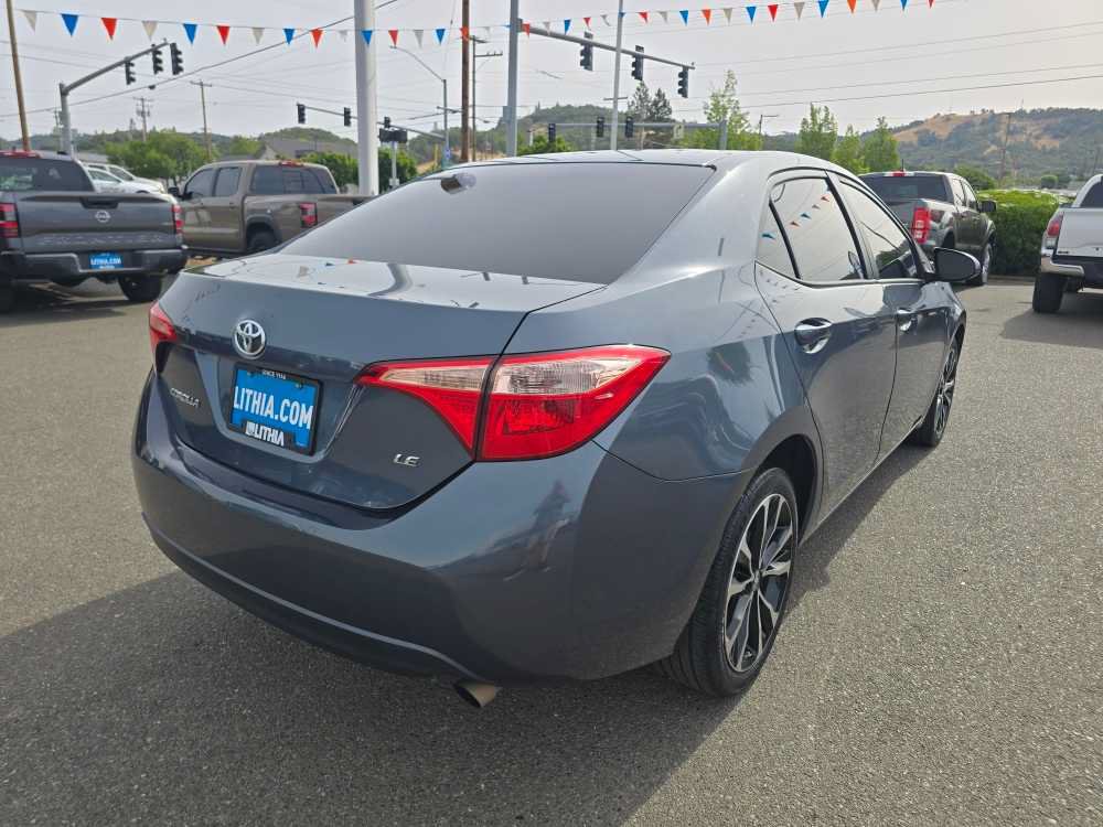 Used 2017 Toyota Corolla LE w/ Carpet Mat Package (TMS) FWD image 5
