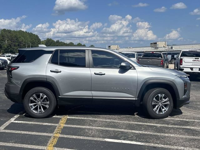Used 2026 Chevrolet Equinox LT w/ Safety and Technology Package FWD image 2