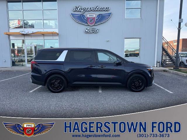 Used 2025 Kia Carnival image 6