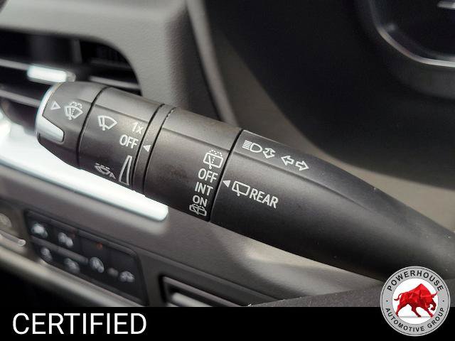Used 2022 Chevrolet Suburban LT w/ Luxury Package RWD image 33