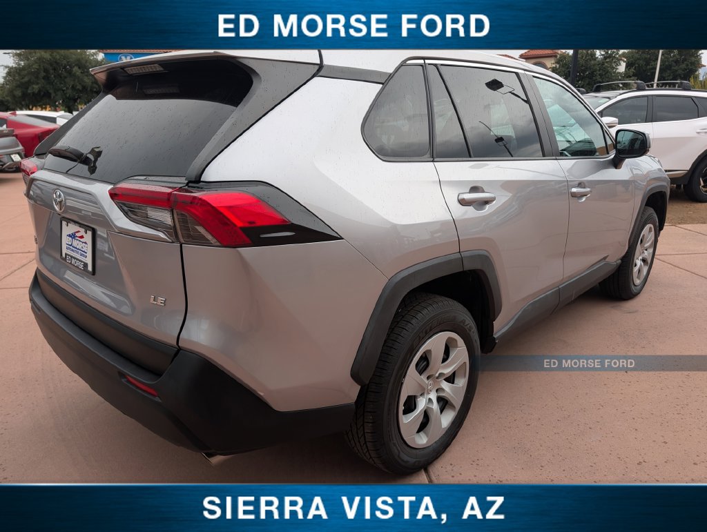 Used 2024 Toyota RAV4 LE FWD image 5