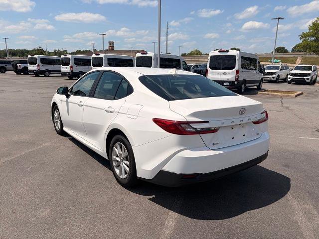 Used 2025 Toyota Camry LE image 5