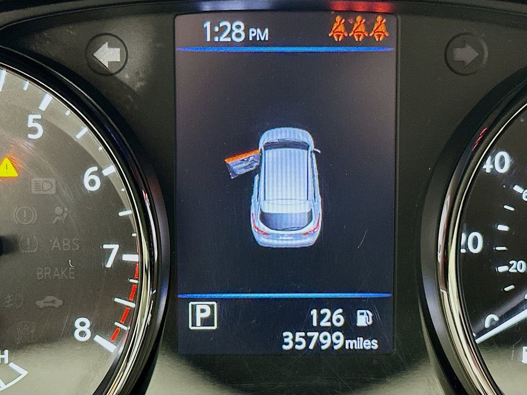 Used 2021 Nissan Rogue Sport SV w/ Technology Package image 27