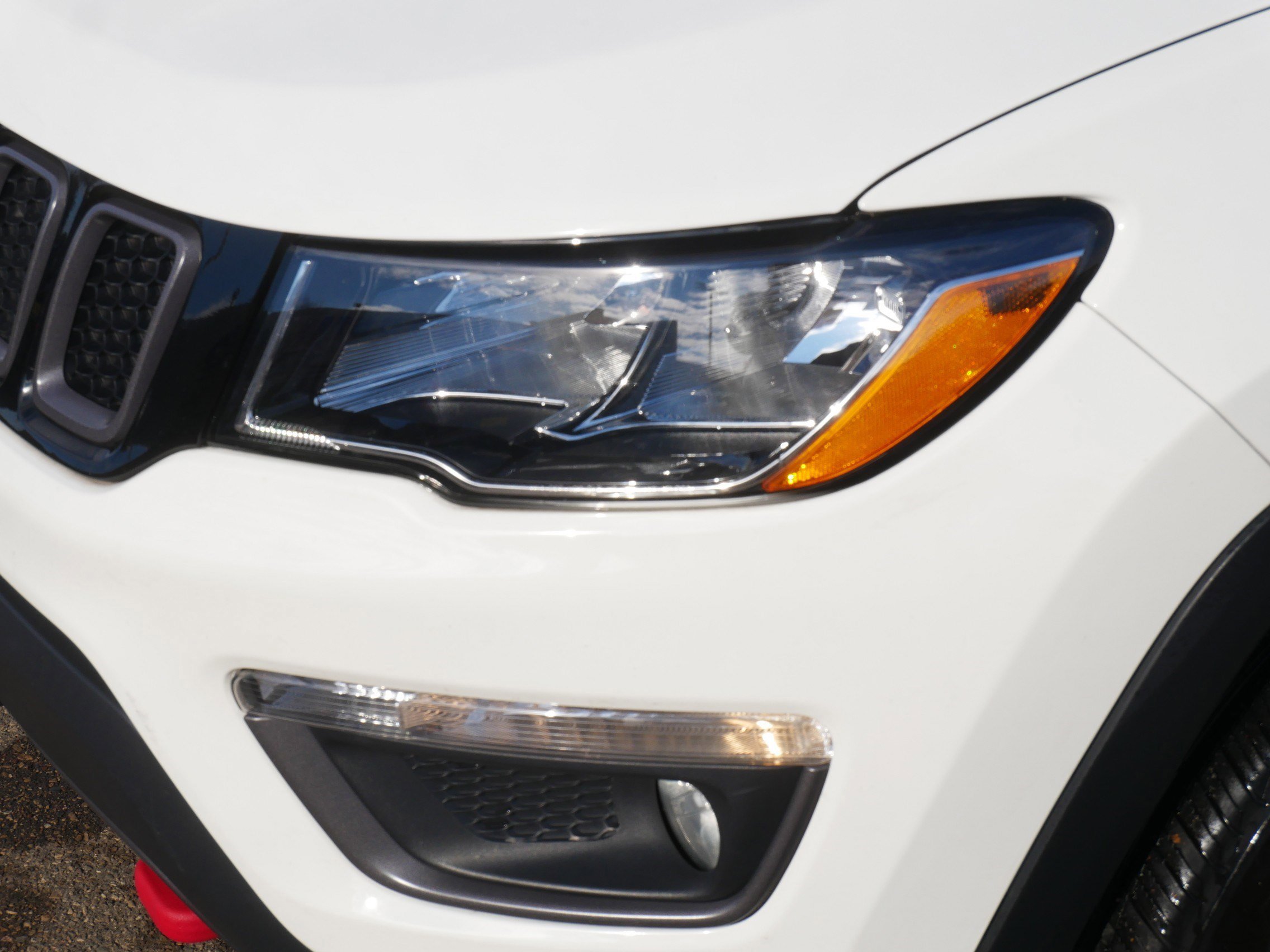 Used 2018 Jeep Compass Trailhawk w/ Cold Weather Group image 16