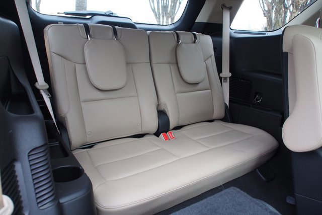 Certified 2021 Ford Explorer Limited w/ Hybrid Equipment Group 310A image 17