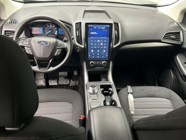 Certified 2024 Ford Edge SE w/ Cargo Accessory Package AWD/4WD image 4