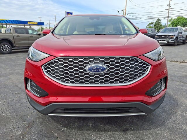 Certified 2023 Ford Edge SEL w/ Convenience Package AWD/4WD image 2