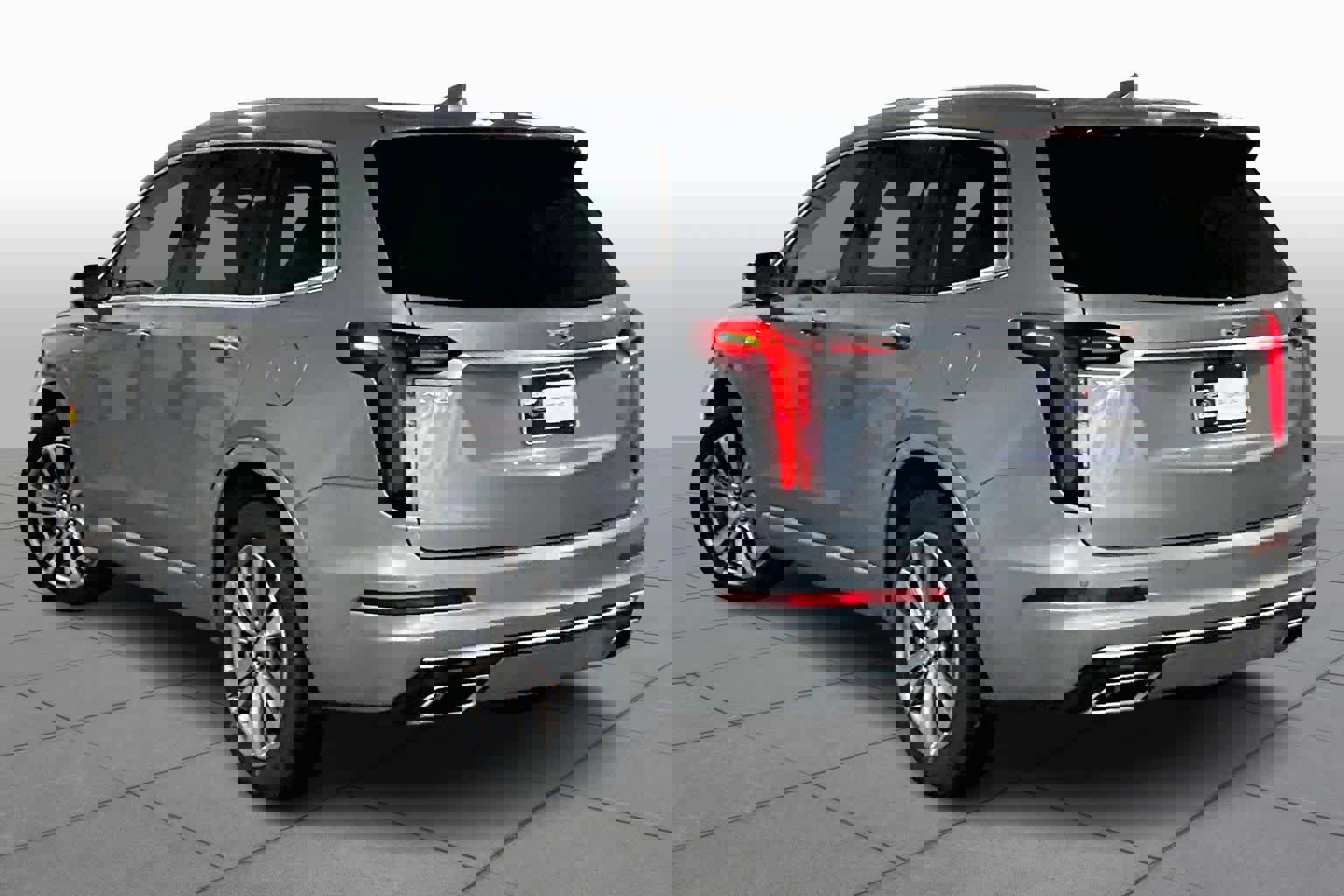 Used 2025 Cadillac XT6 Premium Luxury image 2