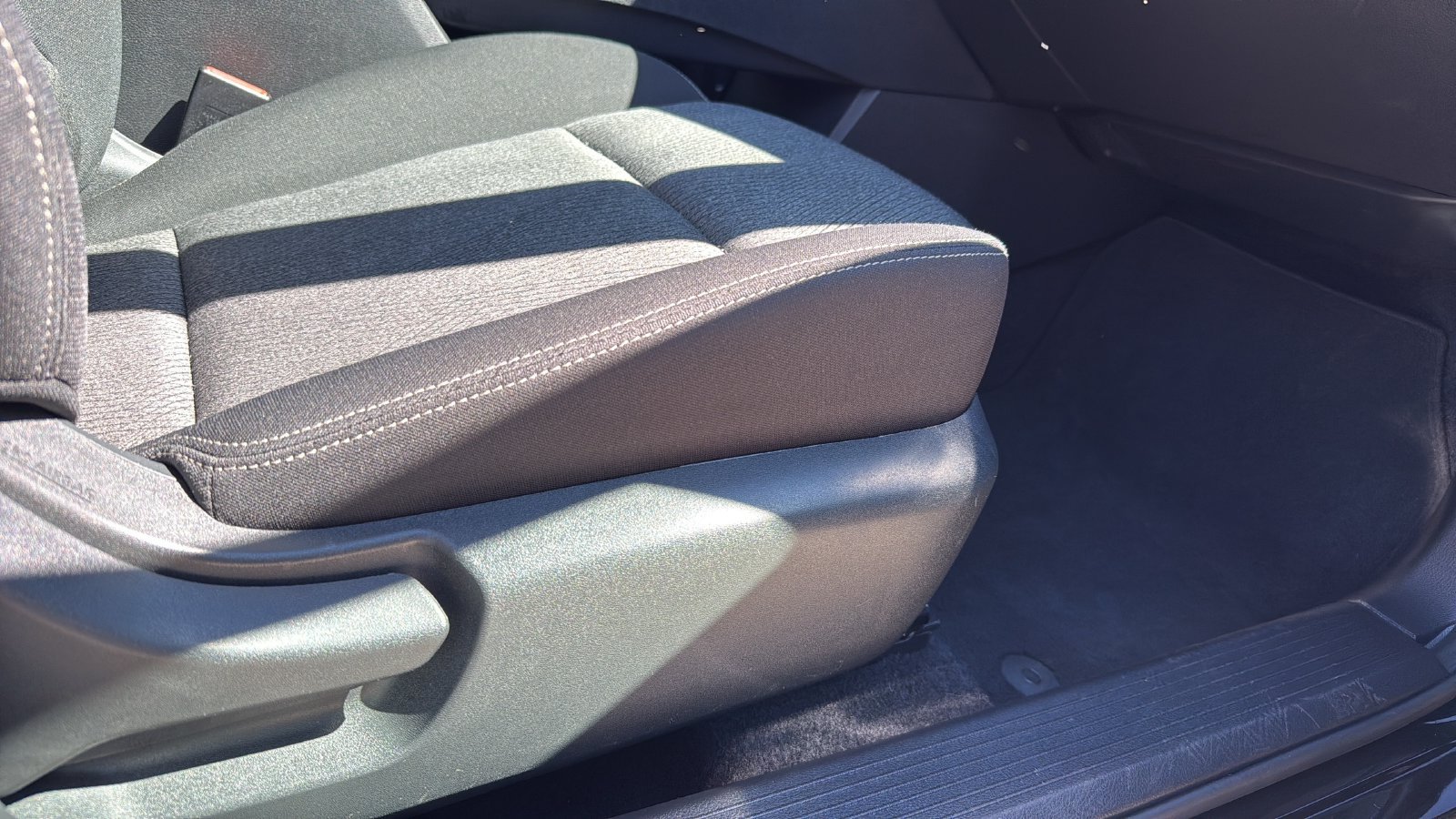 Used 2026 Nissan Rogue SV FWD image 21